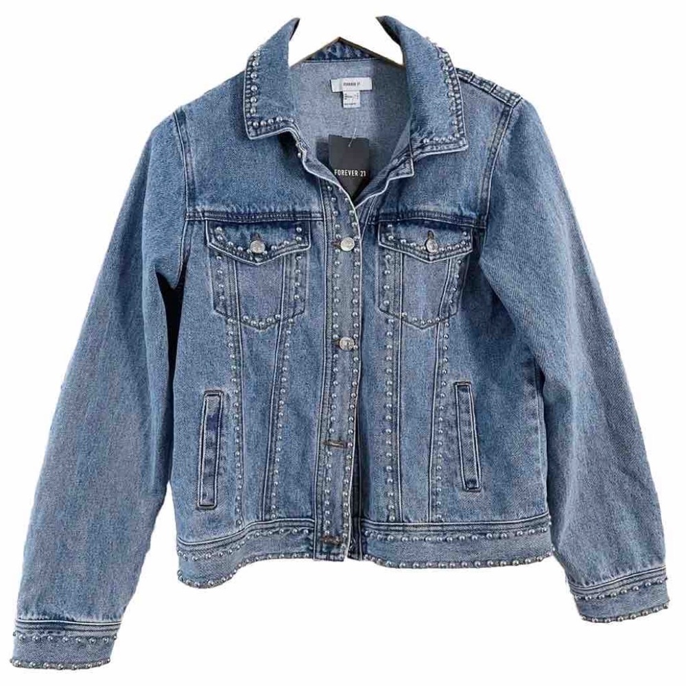 NWT Forever21 Jean Jacket Women’s Small Denim Studded Trim
